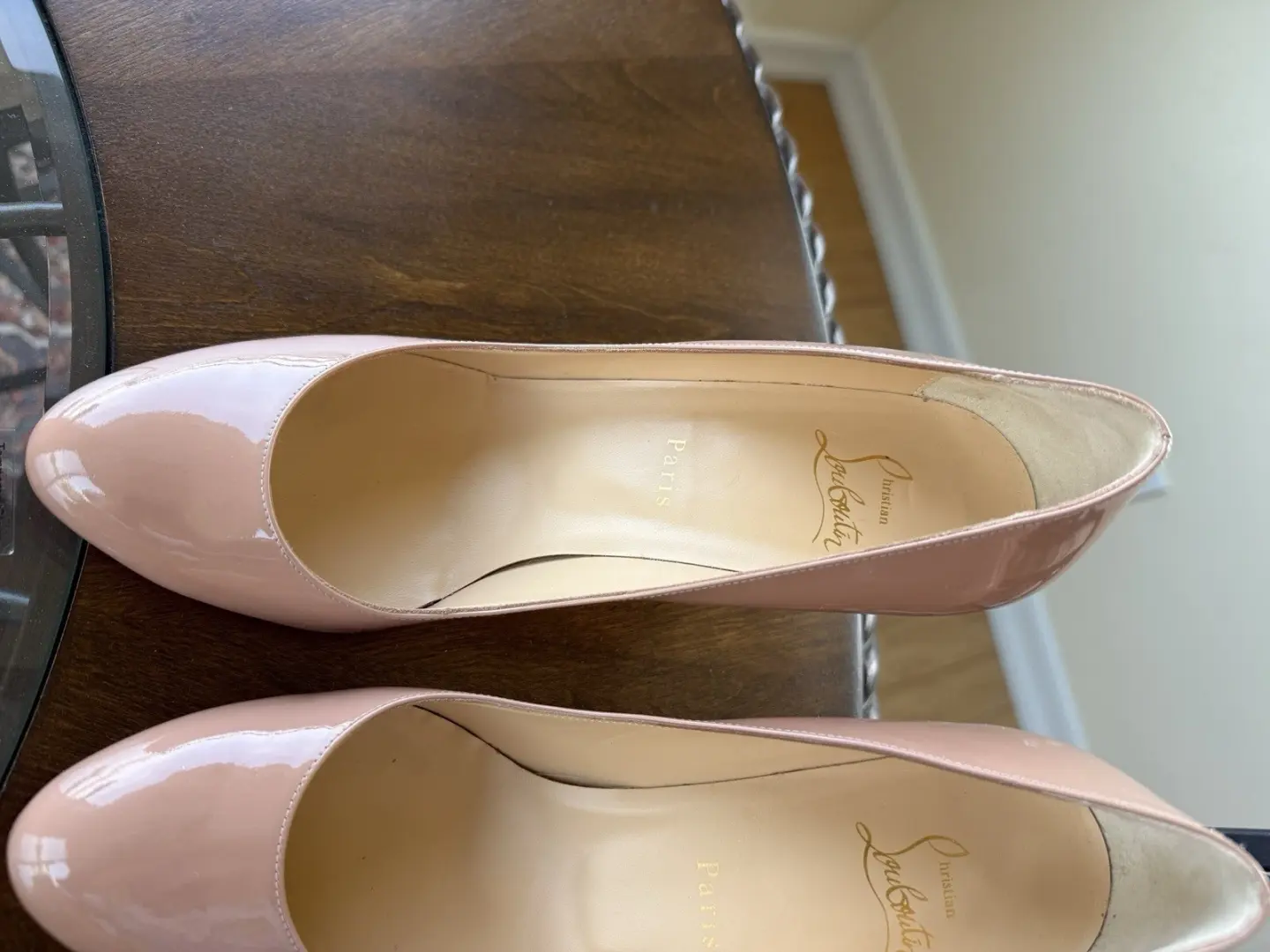 Christian Louboutin 高跟鞋 10 码 US 40 Eu -