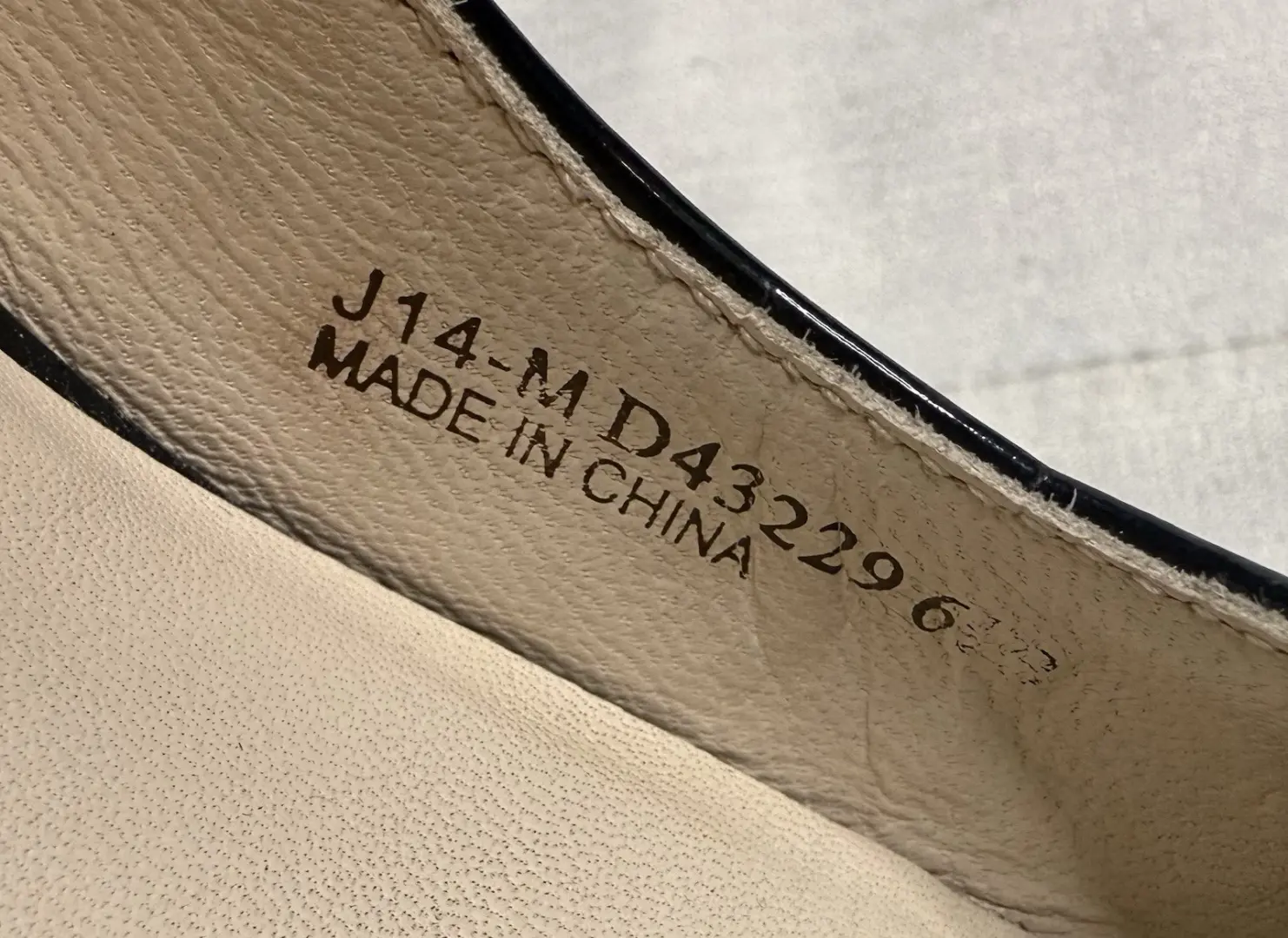 Cole Haan 黑色蓝色漆皮高跟鞋女式杏仁鞋头 6 1/2B 鞋跟-