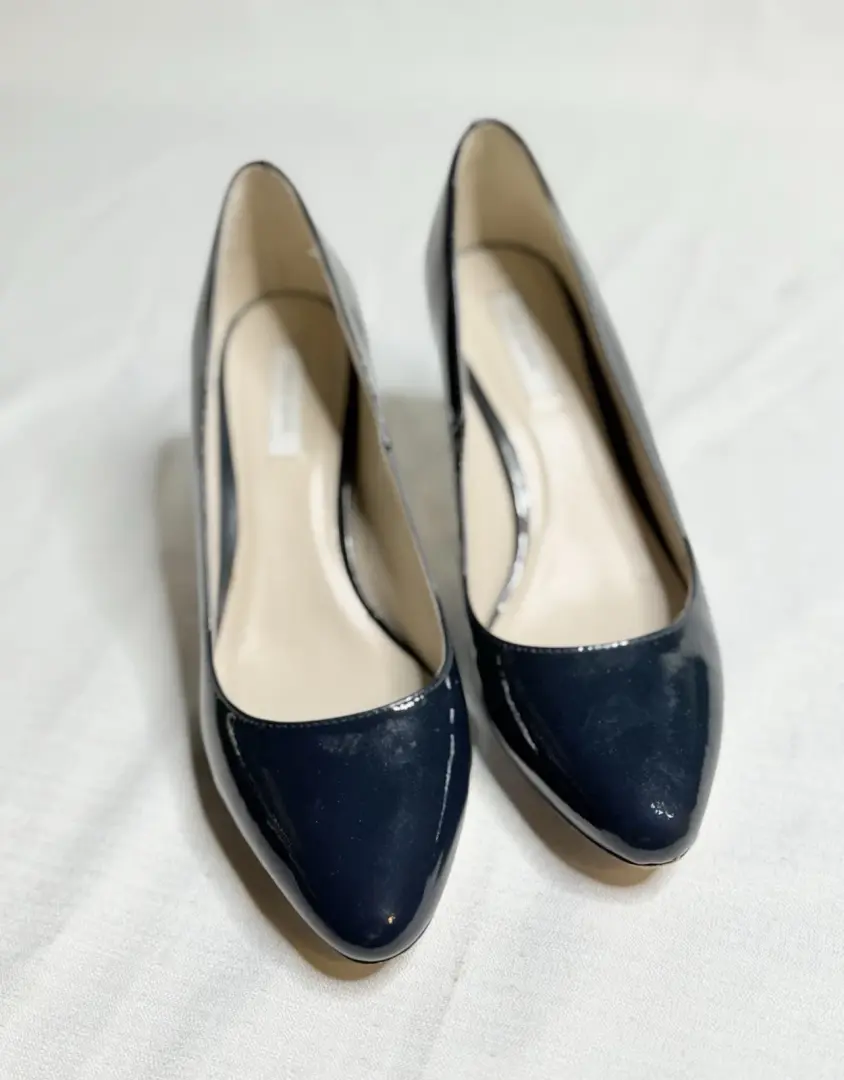 Cole Haan 黑色蓝色漆皮高跟鞋女式杏仁鞋头 6 1/2B 鞋跟-
