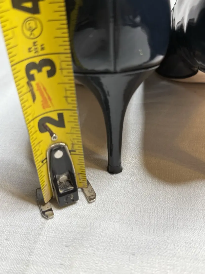 Cole Haan 黑色蓝色漆皮高跟鞋女式杏仁鞋头 6 1/2B 鞋跟-