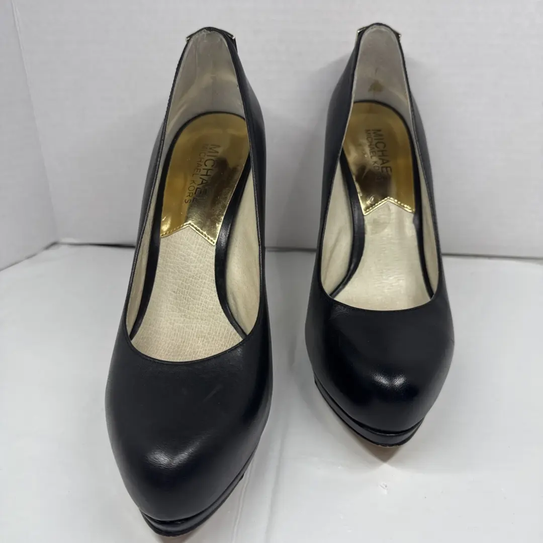 Michael Kors 皮革 6.5 黑色 Hamilton Platform Pump 细高跟鞋。-
