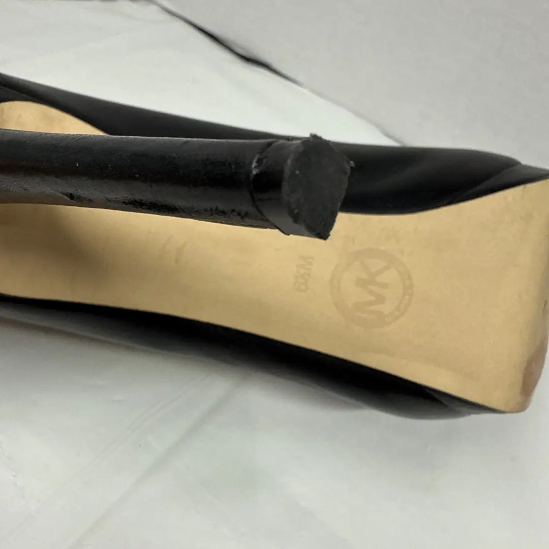 Michael Kors 皮革 6.5 黑色 Hamilton Platform Pump 细高跟鞋。-