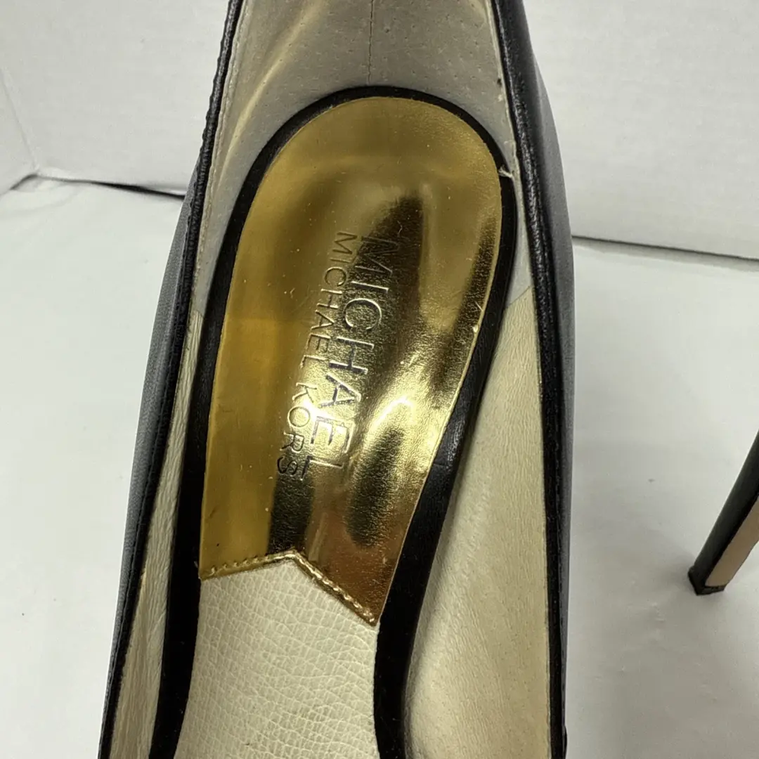 Michael Kors 皮革 6.5 黑色 Hamilton Platform Pump 细高跟鞋。-
