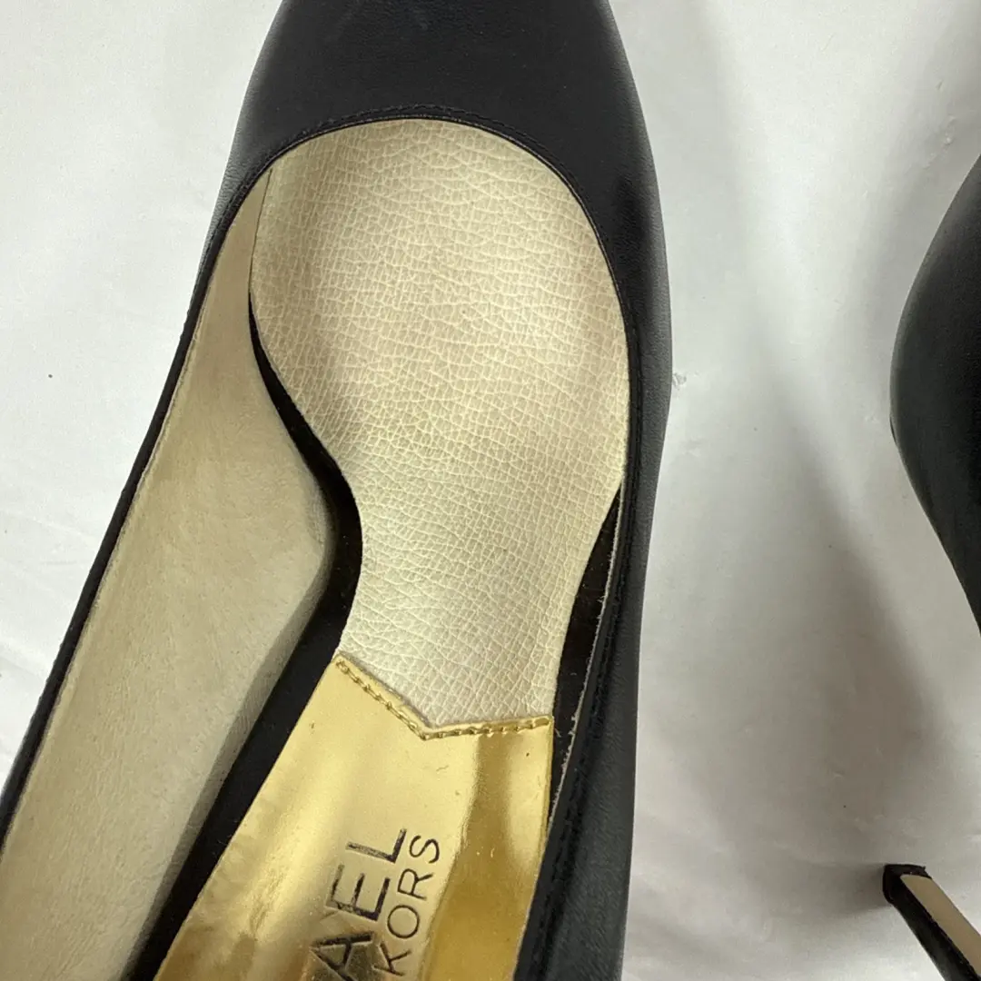 Michael Kors 皮革 6.5 黑色 Hamilton Platform Pump 细高跟鞋。-