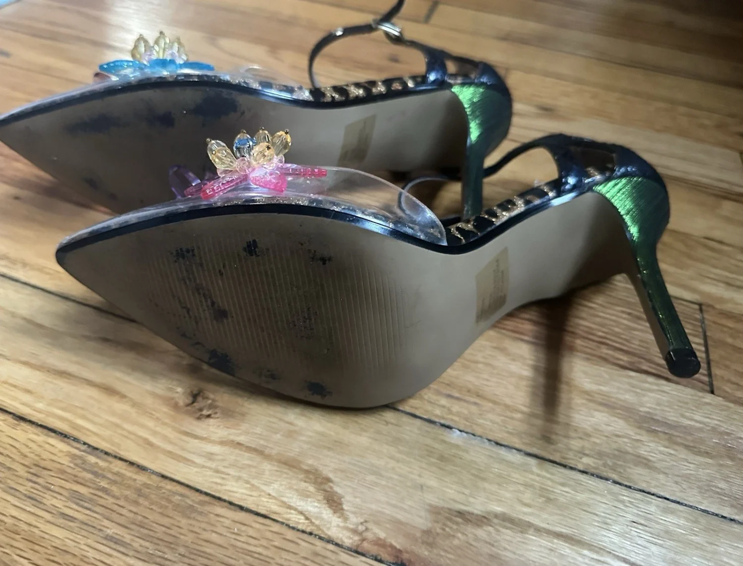 Betsey Johnson 花卉尖头露西鞋跟 尺寸:9.5-