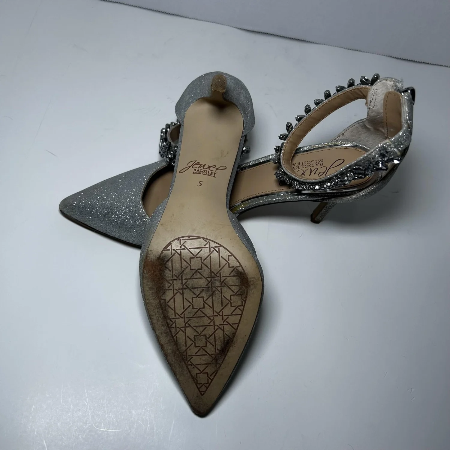 Jewel Badgley Mischka 鞋女式 5 码银色闪光水钻踝带-