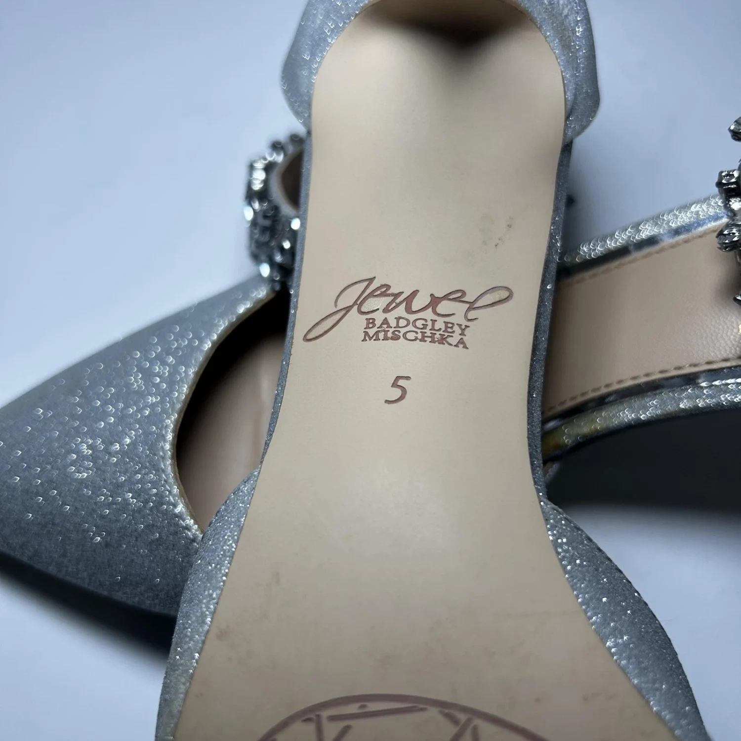 Jewel Badgley Mischka 鞋女式 5 码银色闪光水钻踝带-
