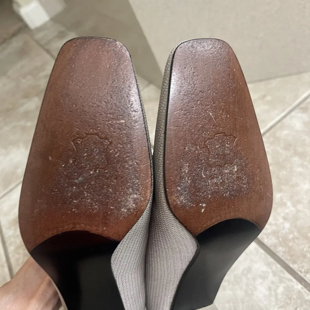 Stuart Weitzman 女式缎面方头高跟鞋高跟鞋灰色 8B 码二手 2x-