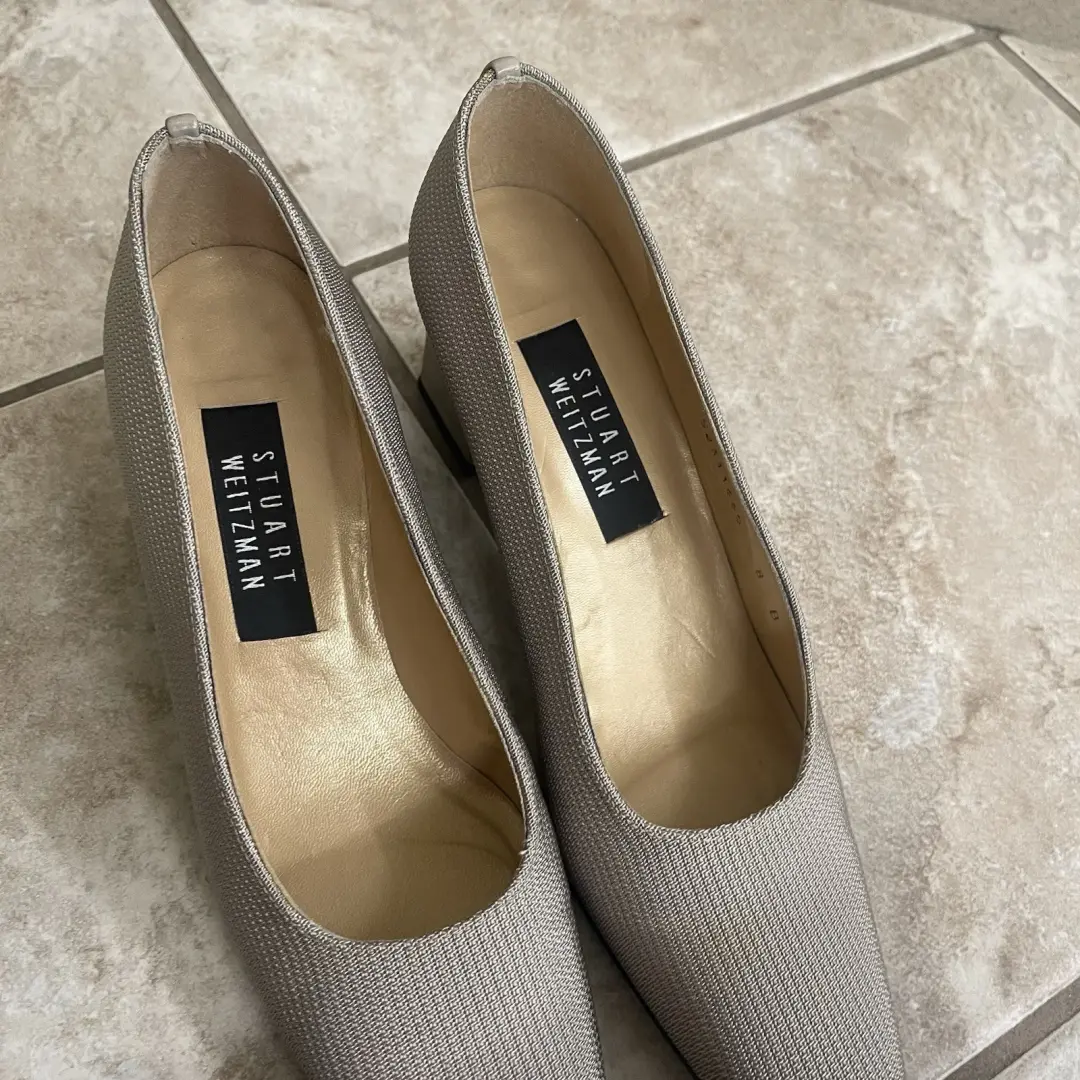 Stuart Weitzman 女式缎面方头高跟鞋高跟鞋灰色 8B 码二手 2x-