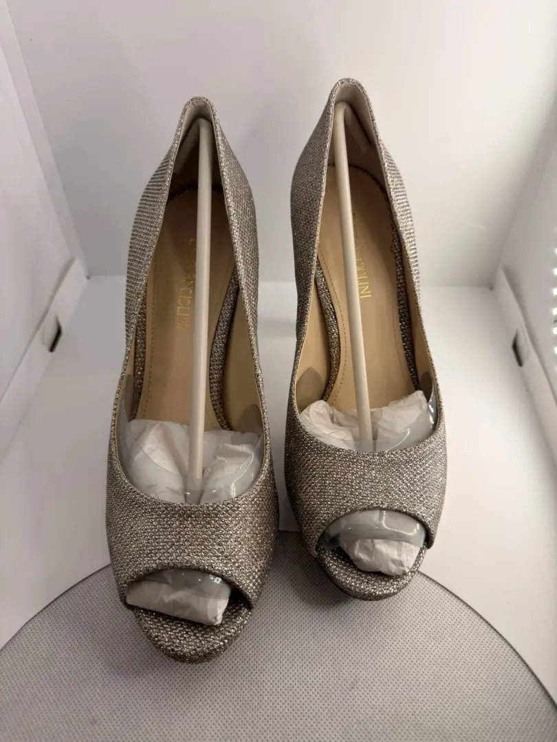 MAKE BEST OFFER | Enzo Angiolini Eademario 金色闪光露趾高跟鞋 8 码-