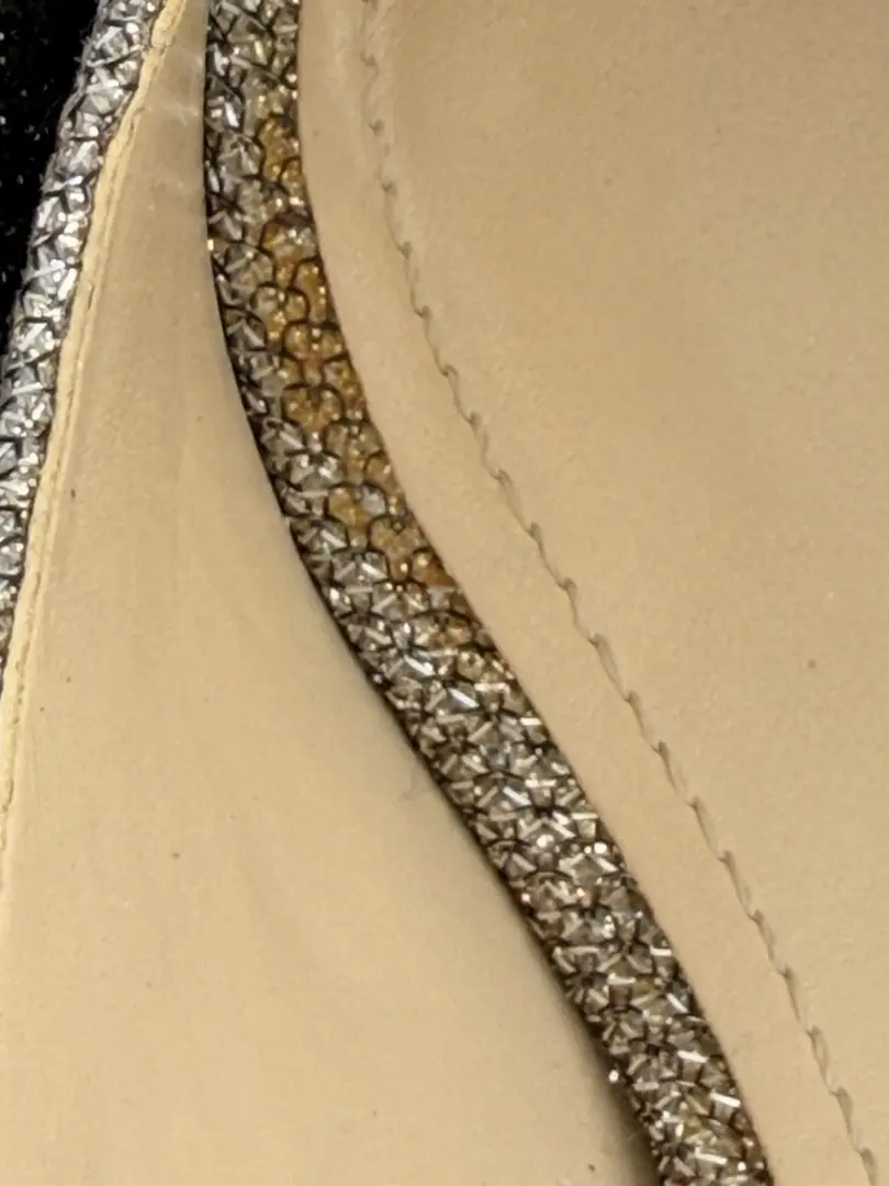 MAKE BEST OFFER | Enzo Angiolini Eademario 金色闪光露趾高跟鞋 8 码-