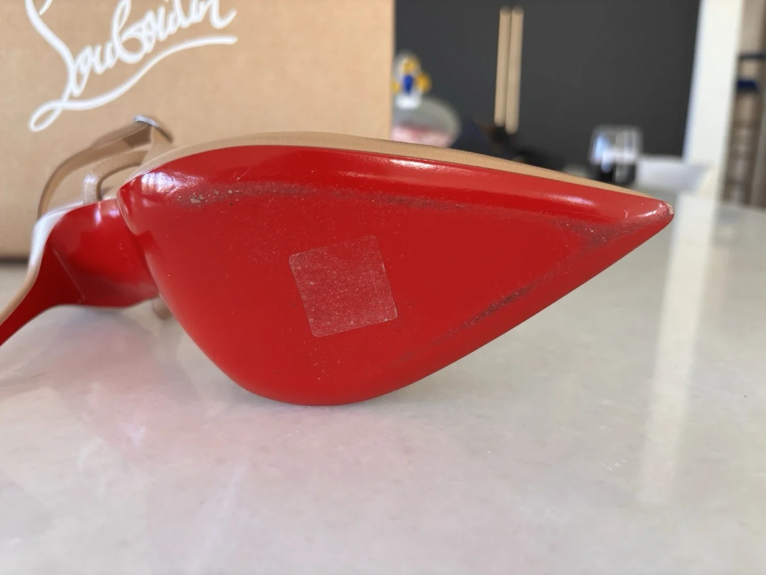 Christian Louboutin 米色皮革绑带尖头皮革高跟鞋扣 7.5-