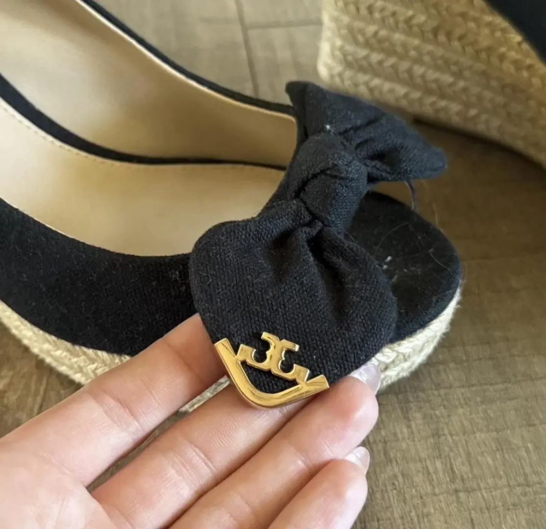 Tory Burch 女式 Dory 坡跟高跟鞋露趾蝴蝶结标志 9 码-