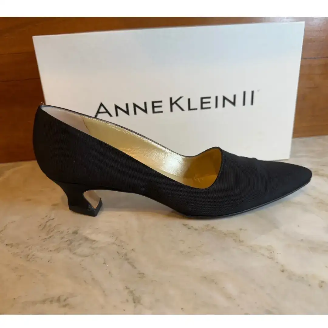 复古 Ann Klein II 多拉罗缎低跟高跟鞋黑色 8N-