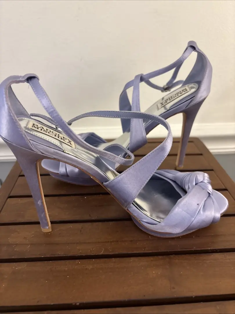 Badgley Mischka 缎面细高跟鞋高跟鞋 9 1/2 M 女式-