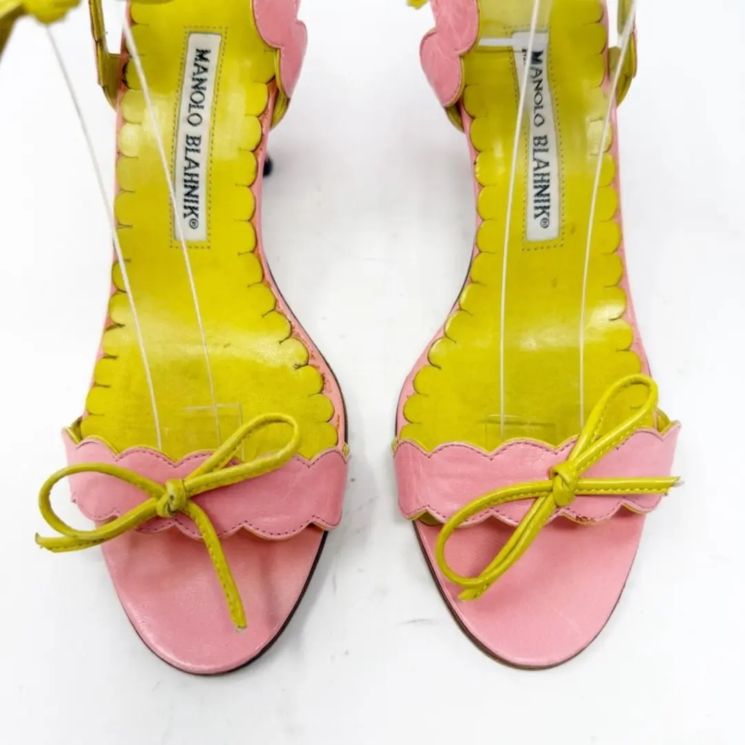 Manolo Blahnik 踝带凉鞋高跟鞋扇贝粉色黄色女式 EU 37 码-