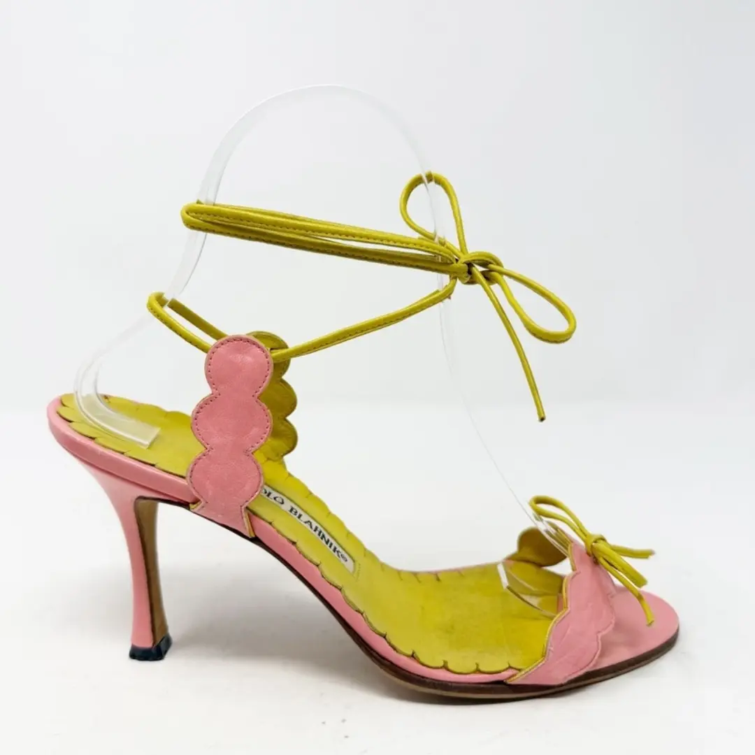 Manolo Blahnik 踝带凉鞋高跟鞋扇贝粉色黄色女式 EU 37 码-