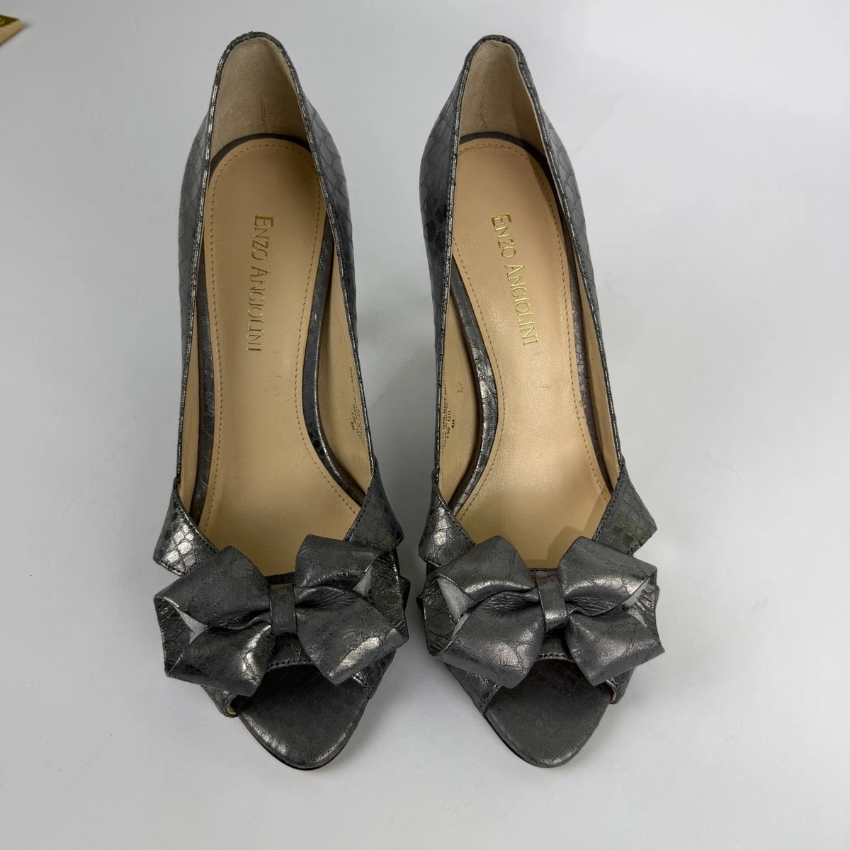 Enzo Angiolini Venezia Pewter 金属色蛇皮露趾蝴蝶结高跟鞋女式 8M-