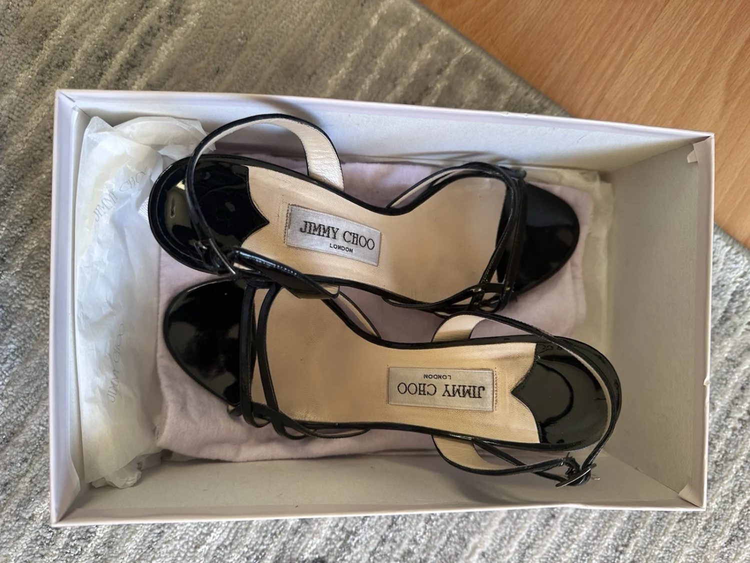 Jimmy Choo 黑色漆皮绑带高跟鞋踝带露趾 US 7.5-