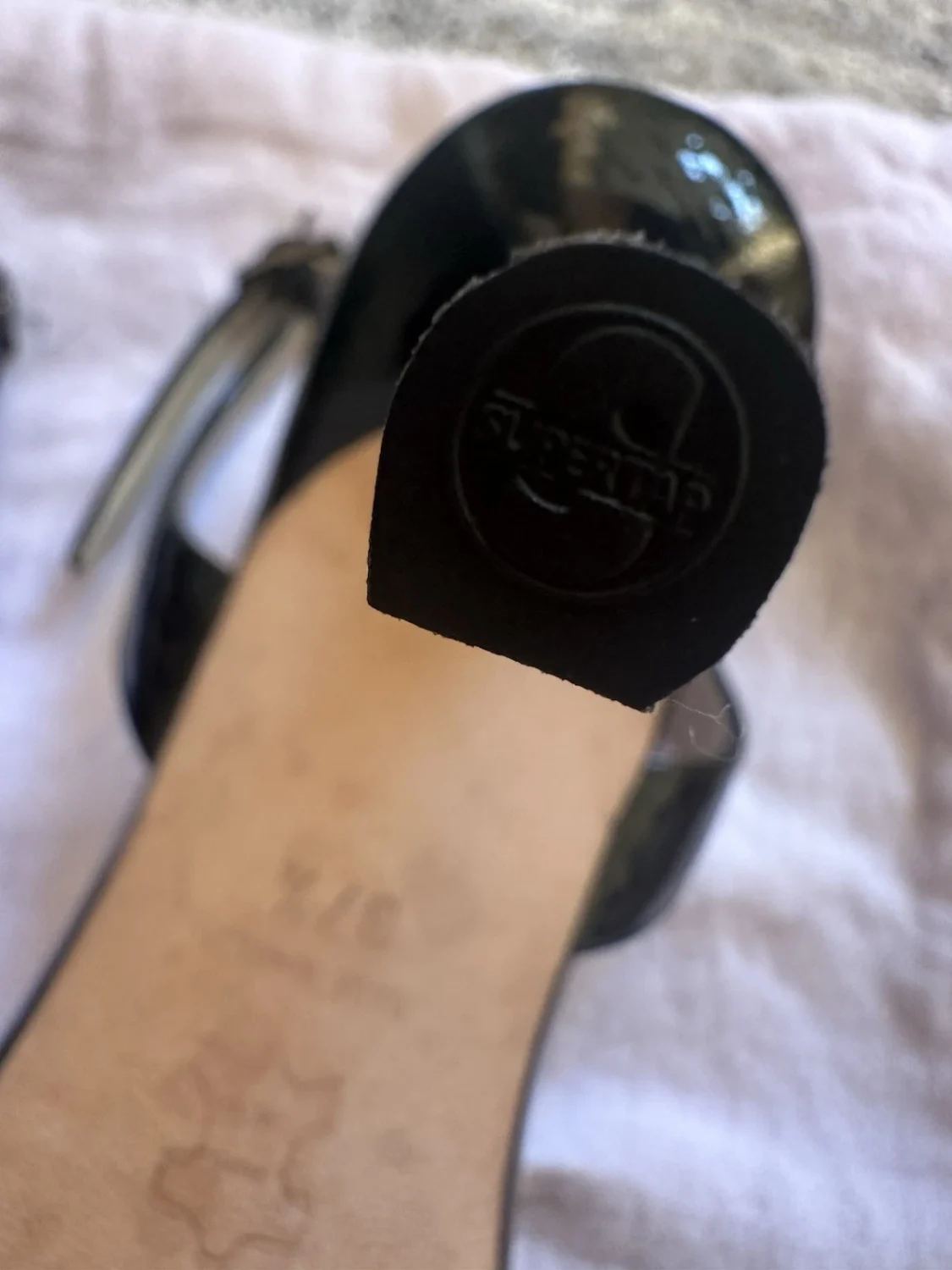 Jimmy Choo 黑色漆皮绑带高跟鞋踝带露趾 US 7.5-