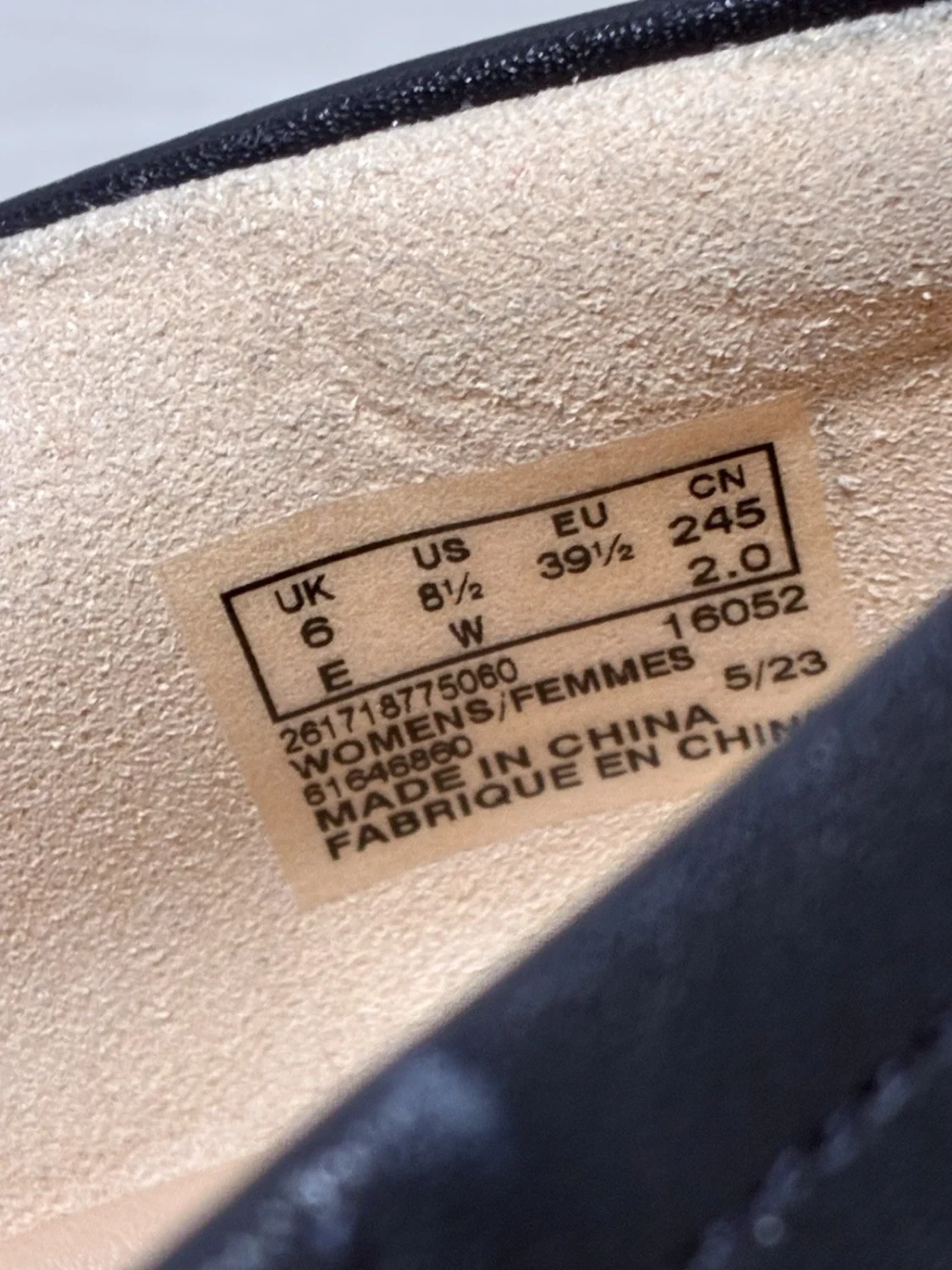 Clarks Freva 55 海军蓝皮革方跟高跟鞋女式 8.5 码宽办公室-