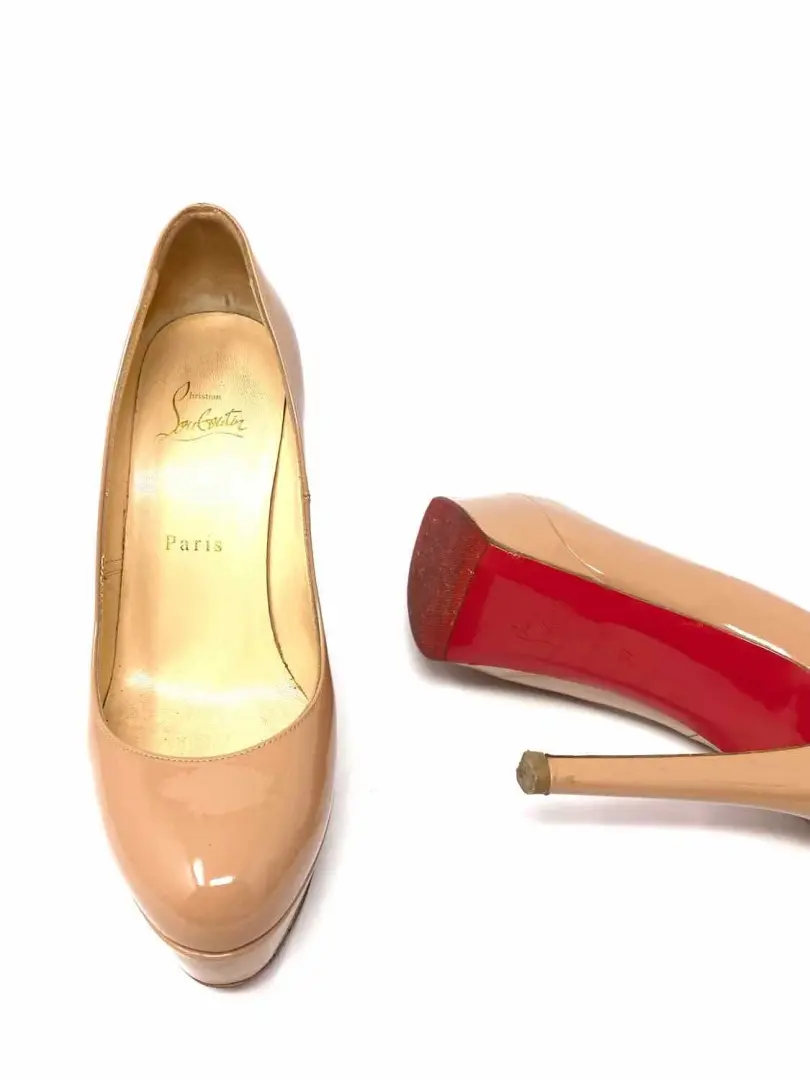 Christian Louboutin 女式米色 37/6.5 码细高跟鞋漆皮高跟鞋-