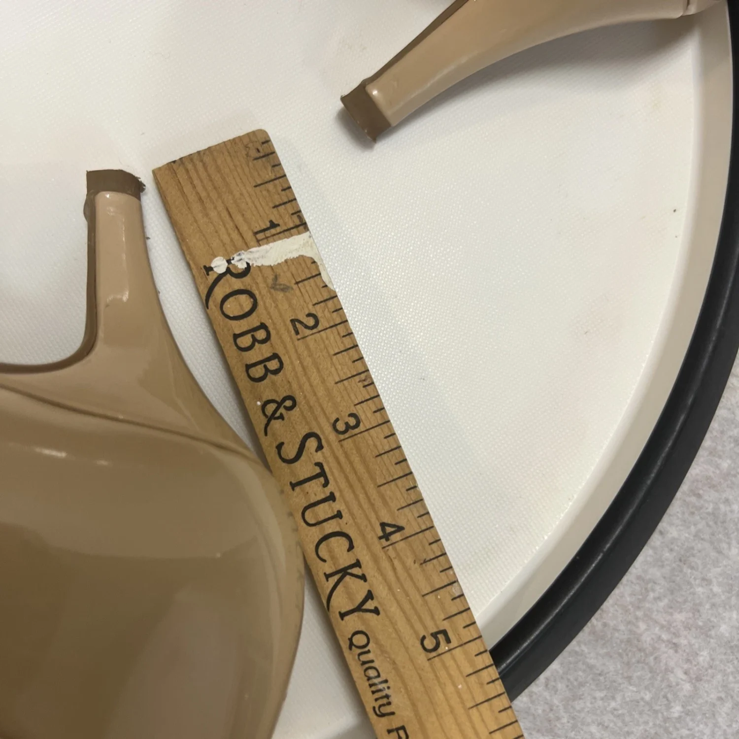 Manhattan Collection Andi Pump 舒适鞋 米色 尺码 6 3 英寸 高跟鞋-