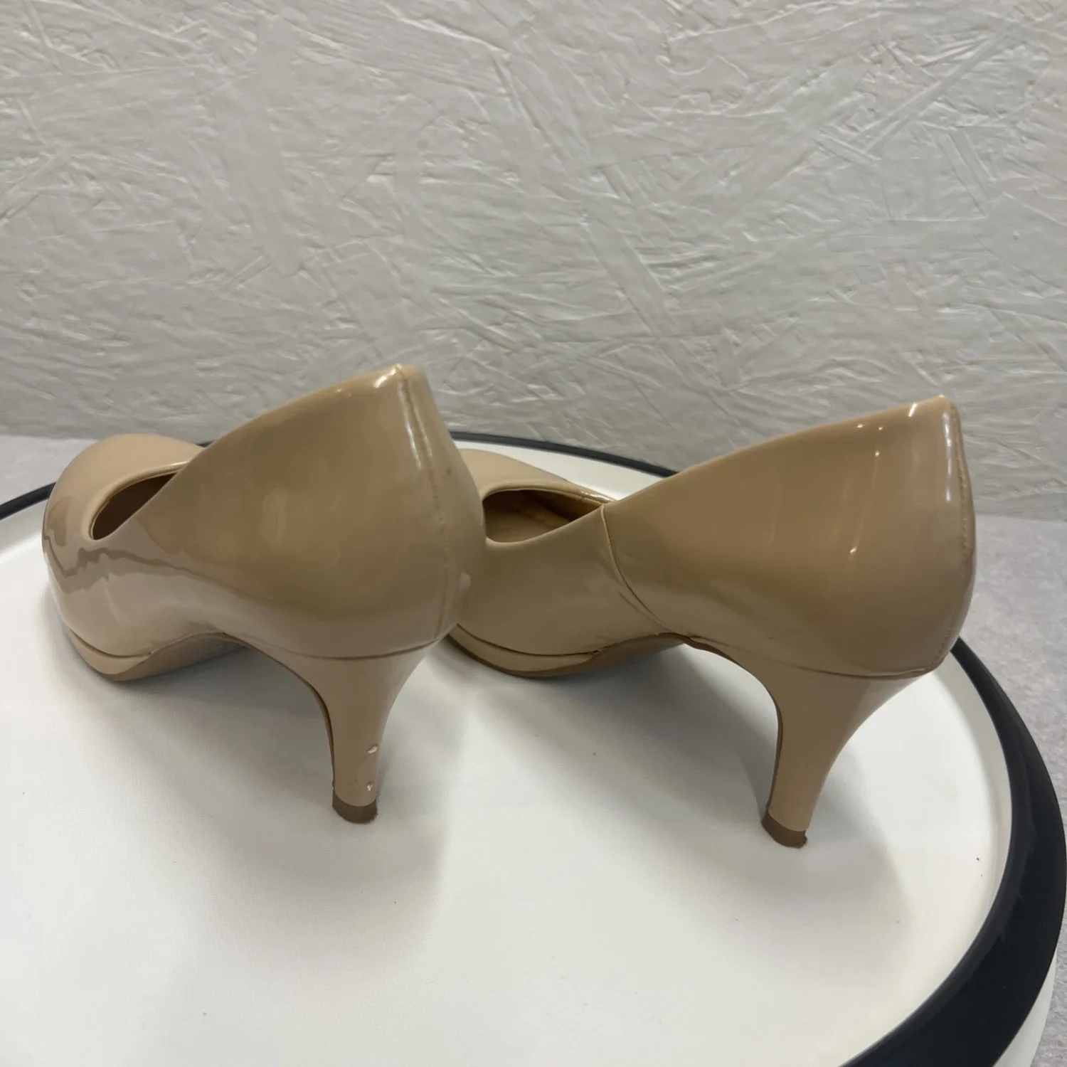 Manhattan Collection Andi Pump 舒适鞋 米色 尺码 6 3 英寸 高跟鞋-