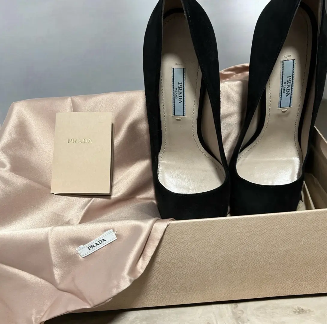 Prada 黑色麂皮绒金属高跟鞋 37.5 码 EU 带盒防尘袋卡-