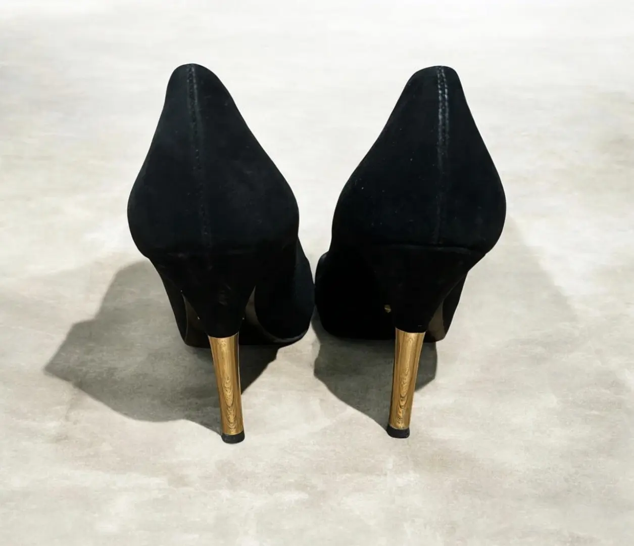 Prada 黑色麂皮绒金属高跟鞋 37.5 码 EU 带盒防尘袋卡-