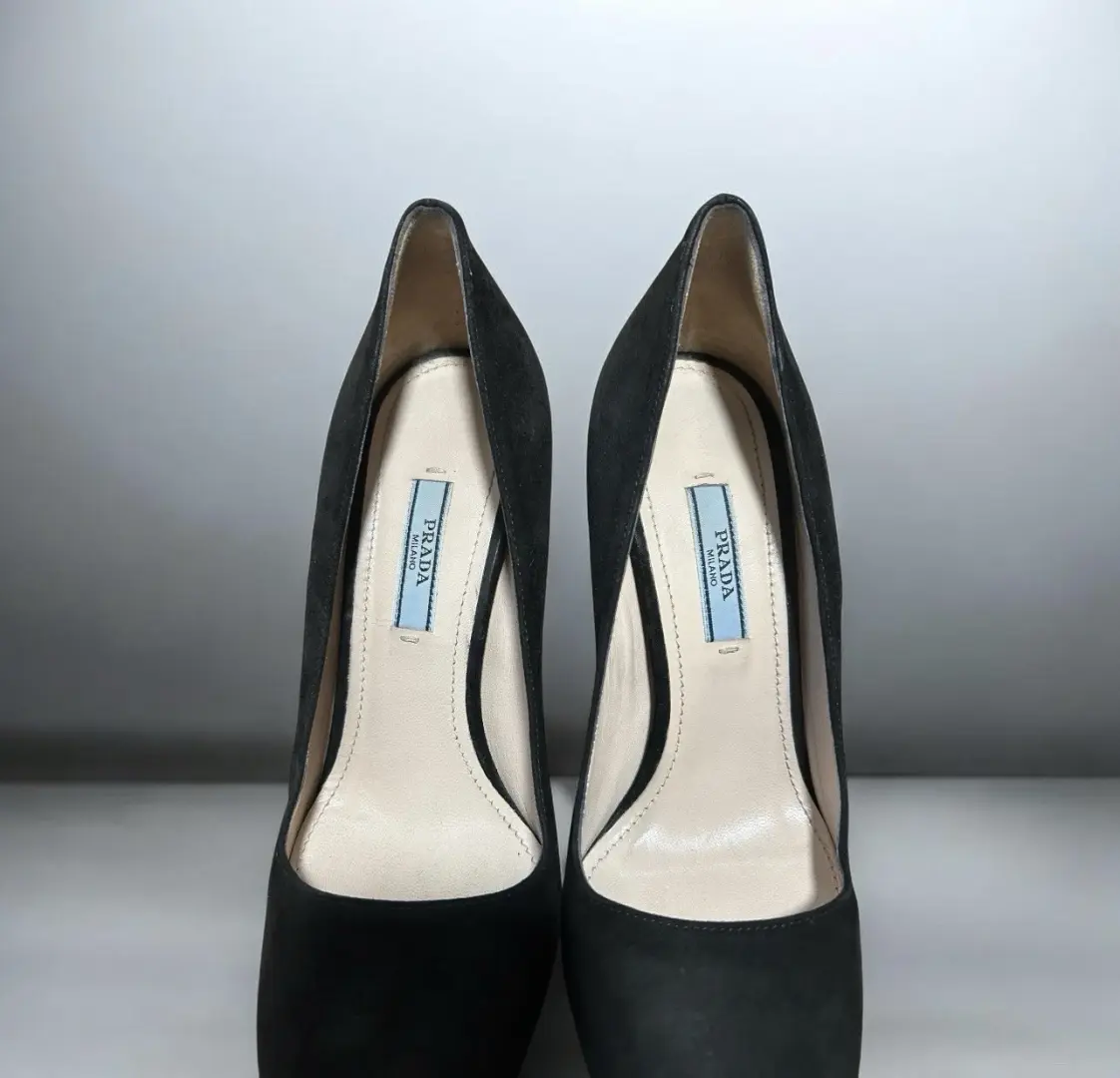 Prada 黑色麂皮绒金属高跟鞋 37.5 码 EU 带盒防尘袋卡-