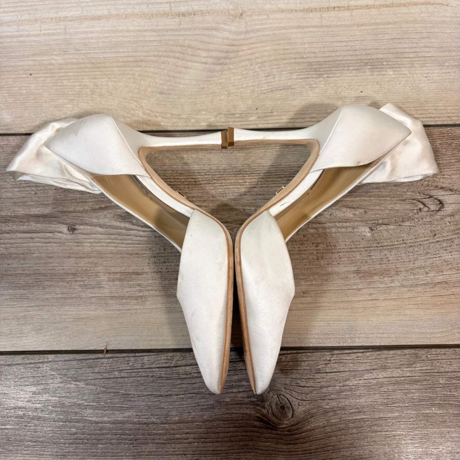 Anthropologie Badgley Mischka 白色 Alejandro 尖头高跟鞋 D'Orsay-