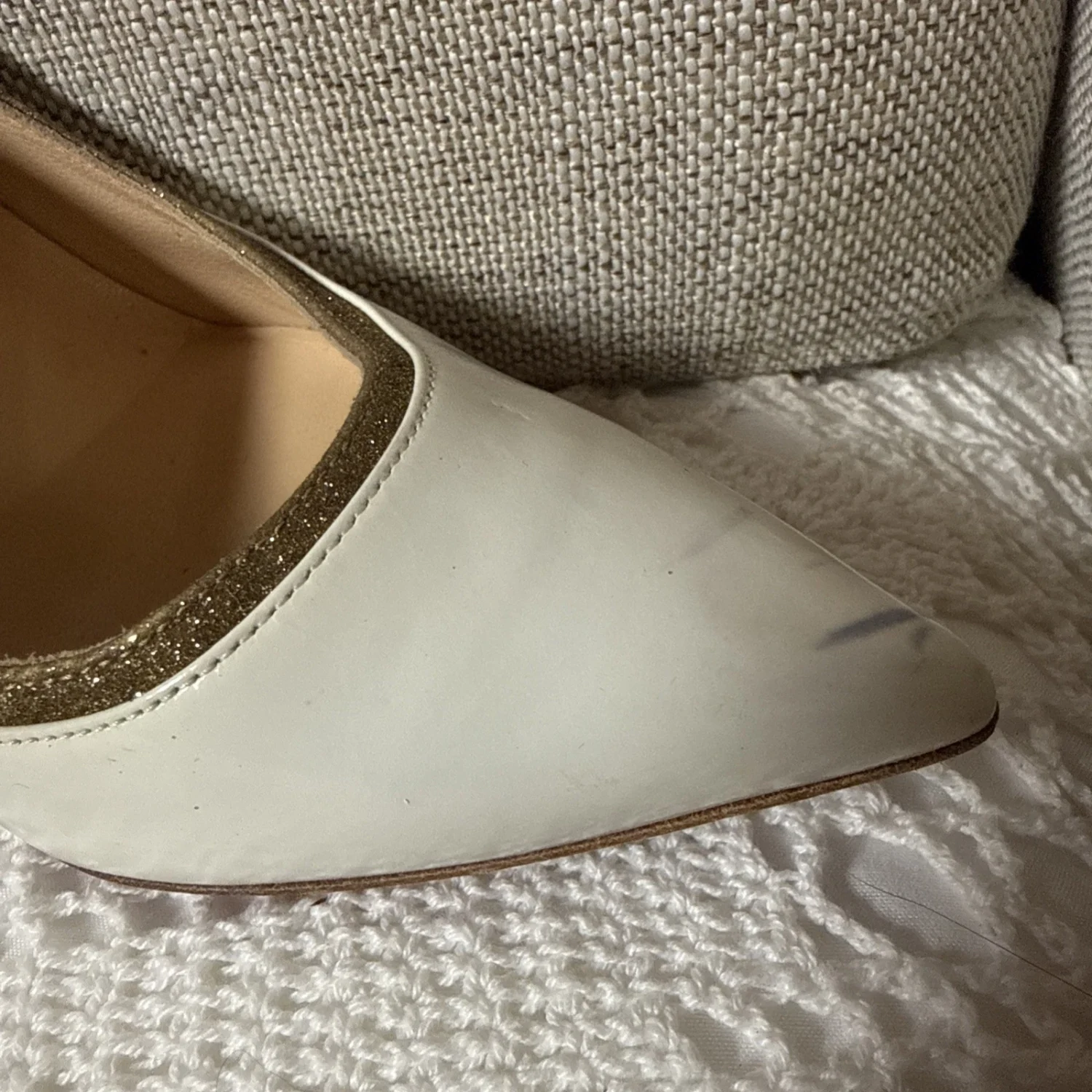 Christian Louboutin女式细跟高跟鞋欧盟37/美国7号-