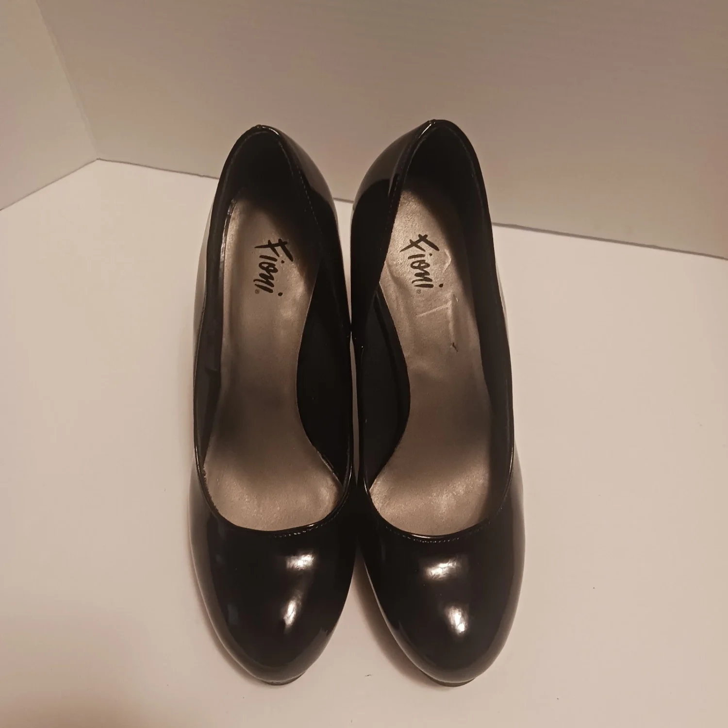 Fiona 黑色女式厚底高跟鞋 8 码剑桥-