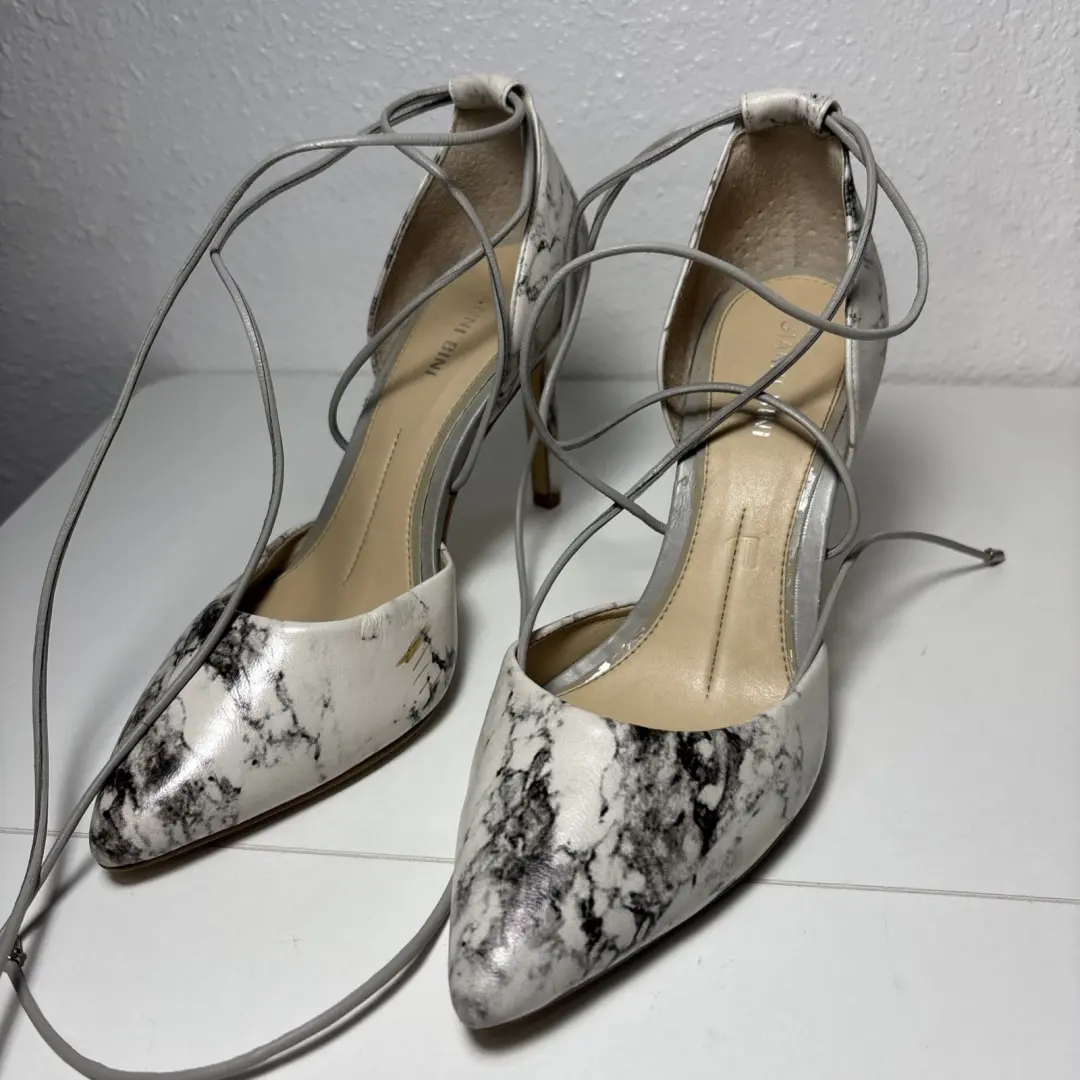 Giani Bini 女式 7 码角斗士高跟鞋系带新品-