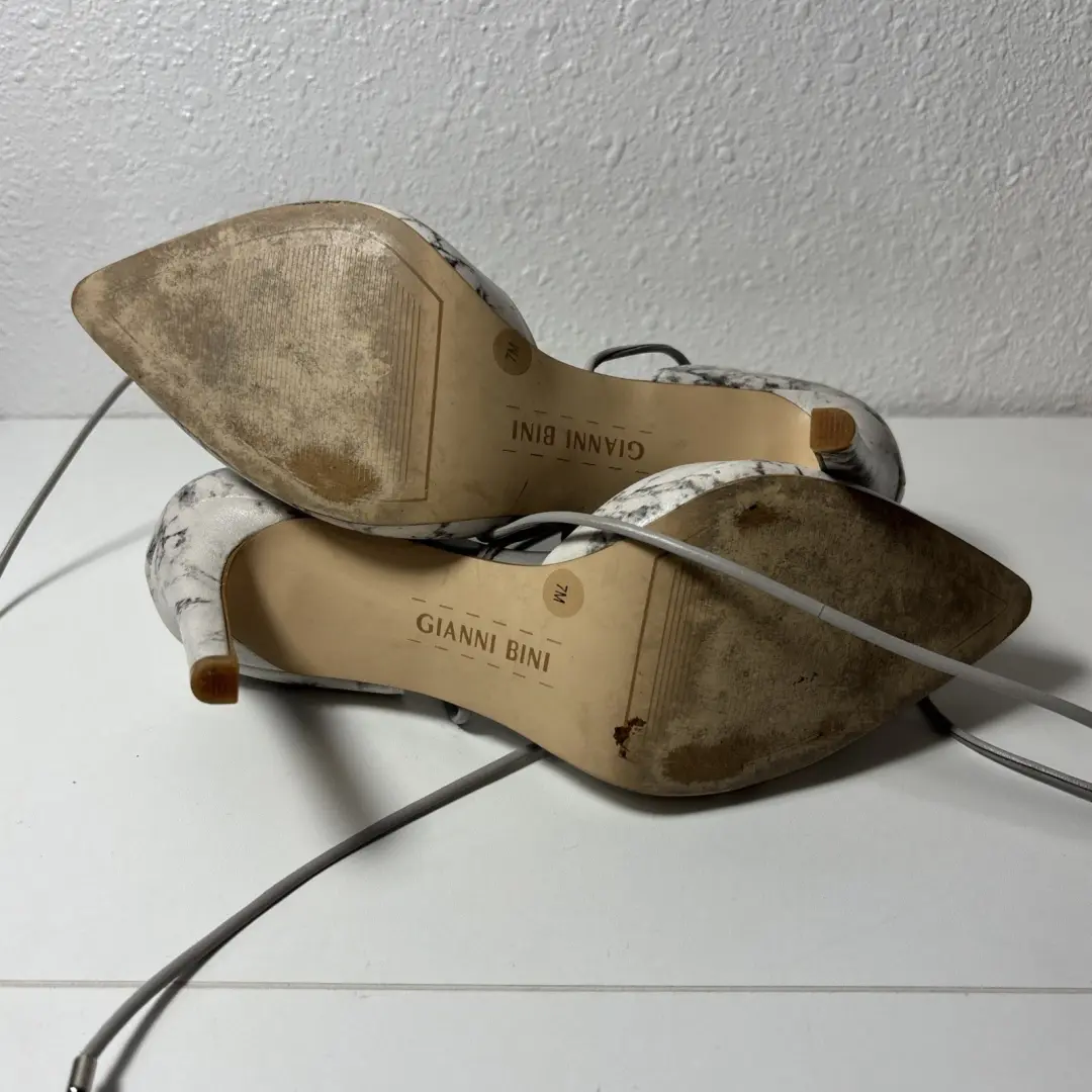 Giani Bini 女式 7 码角斗士高跟鞋系带新品-