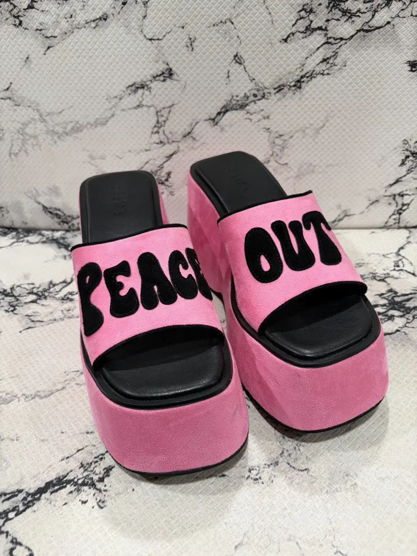Dolls Kill Delias 厚底鞋 粉色 Peace Out Trendsetter 滑梯 尺寸 9M-
