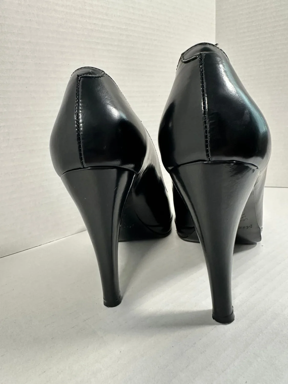 Max De Carlo sz 7.5 B 黑色皮革女式厚底泵 意大利-