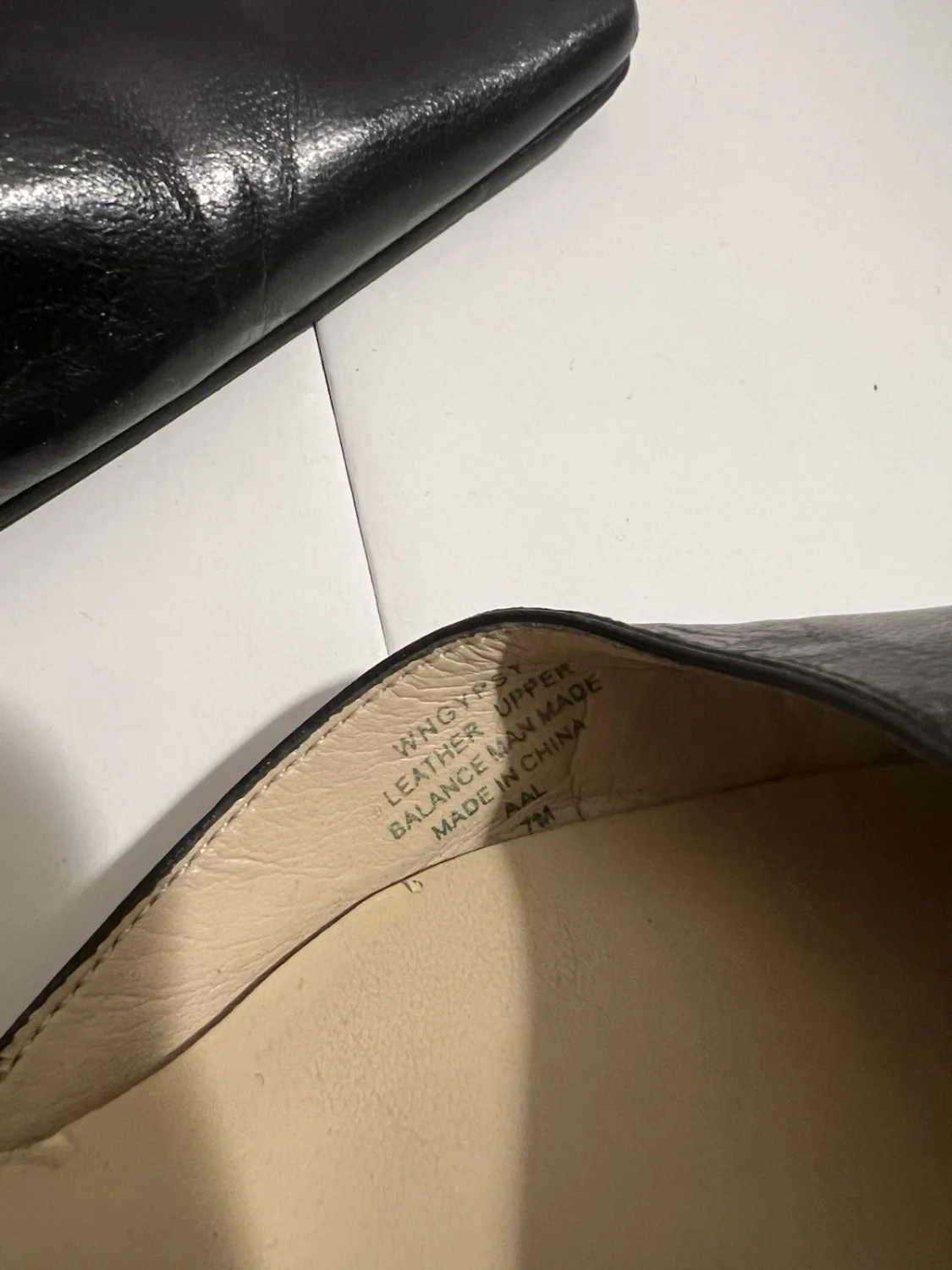 Nine West 黑色皮革露跟尖头蝴蝶结小猫高跟鞋 7 米-
