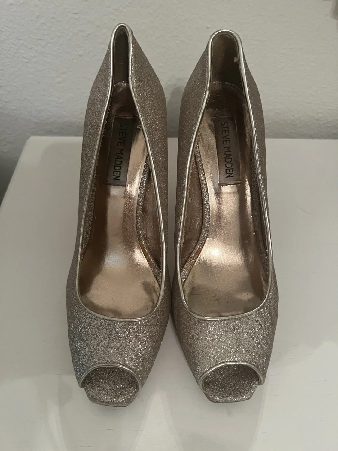 Steve Madden 女式金色闪光露趾细高跟鞋懒人鞋 8.5-