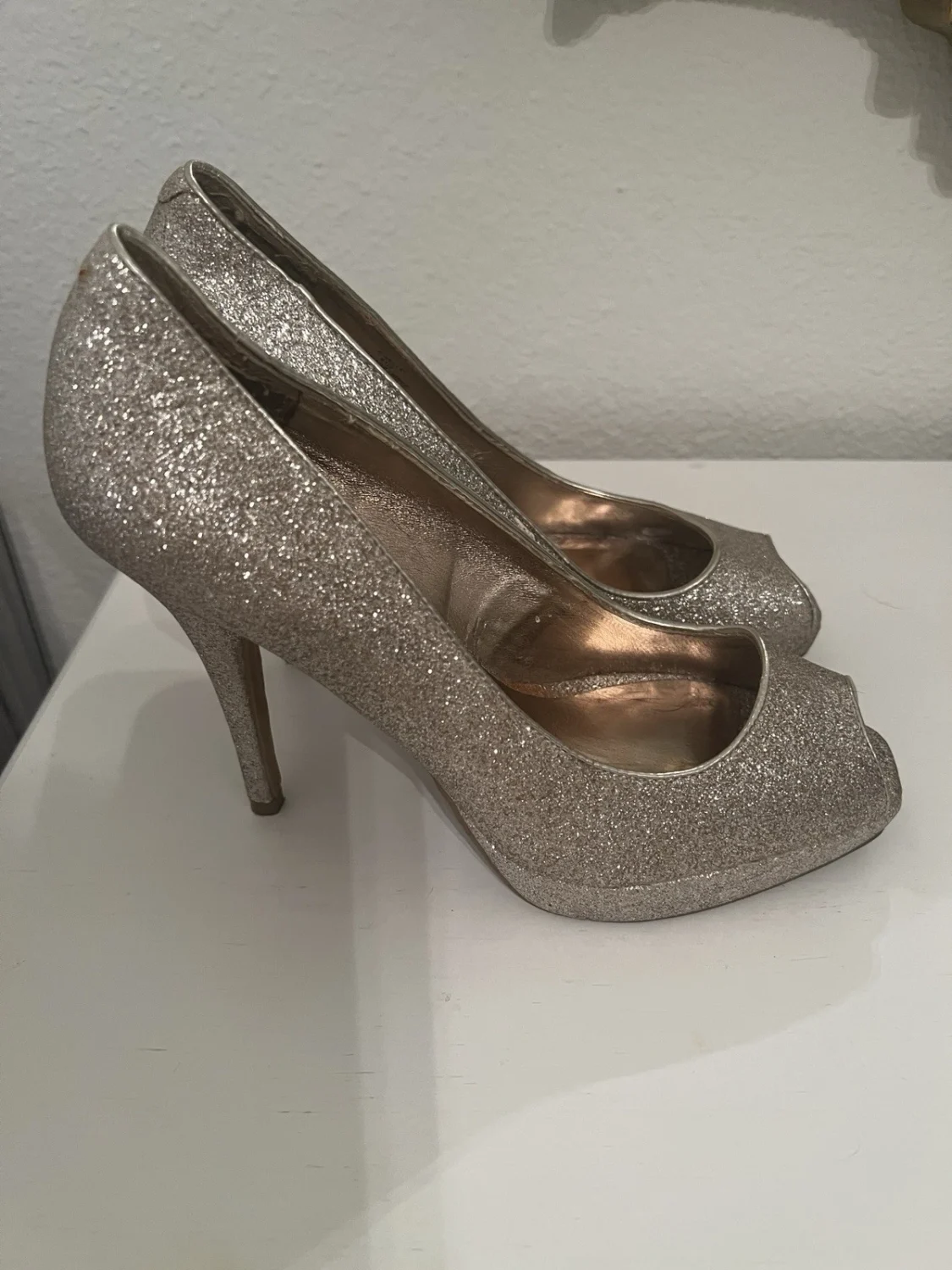 Steve Madden 女式金色闪光露趾细高跟鞋懒人鞋 8.5-