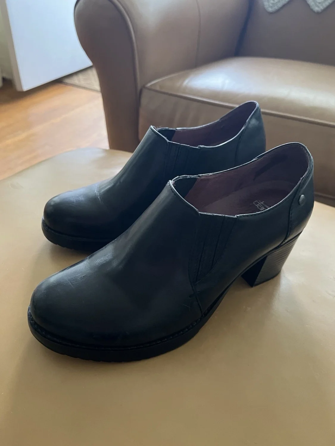 Dansko Adrienne 黑色皮革短靴 Clog 女式 8.5-9 (39) 码方跟-