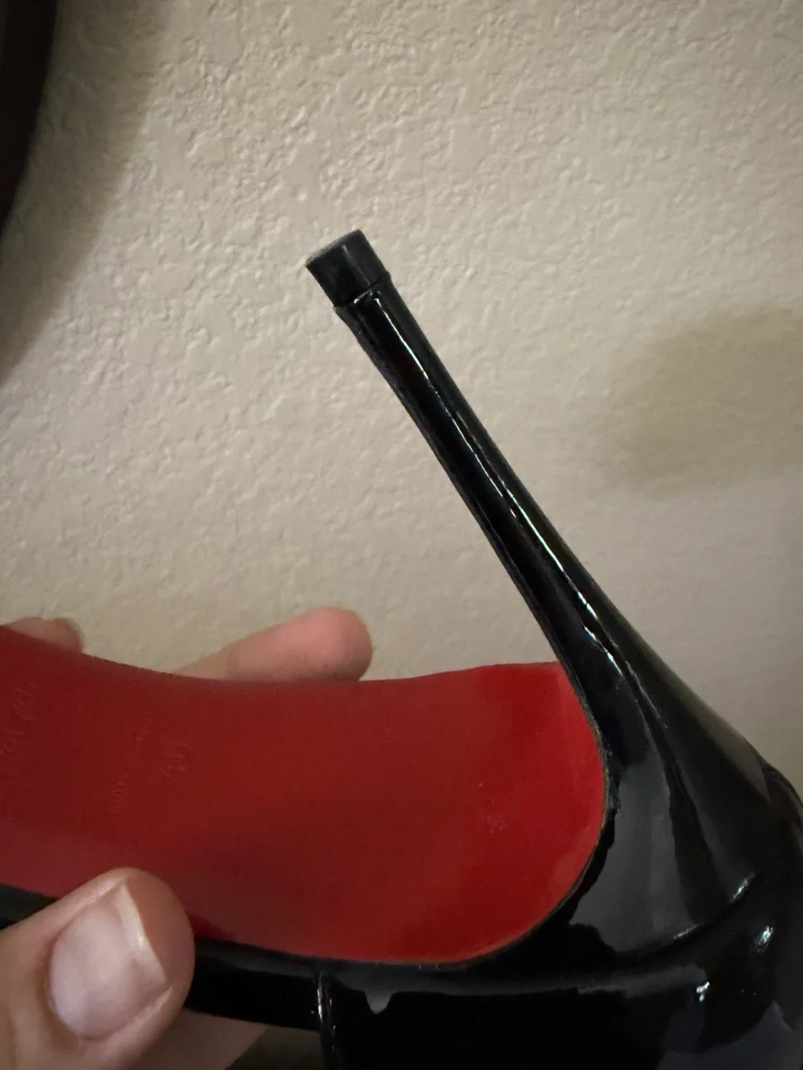 Christian Louboutin Iriza 85 毫米泵 - 黑色,美国 9 至 9.5-