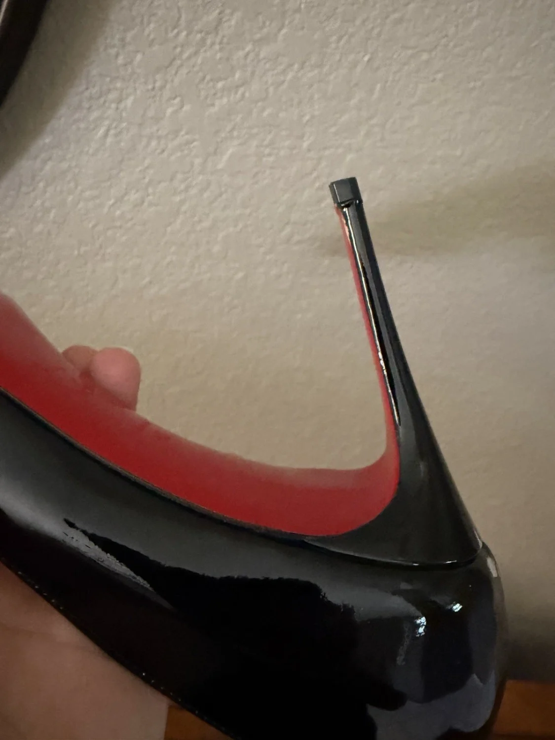 Christian Louboutin Iriza 85 毫米泵 - 黑色,美国 9 至 9.5-