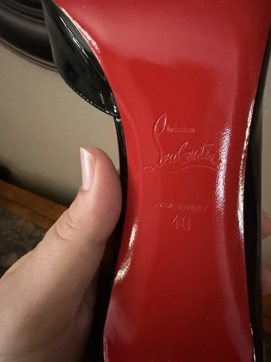 Christian Louboutin Iriza 85 毫米泵 - 黑色,美国 9 至 9.5-