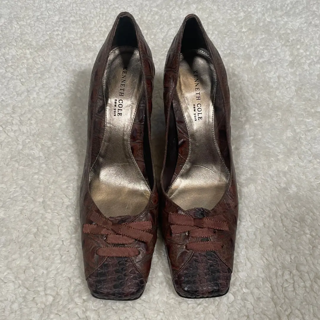 Kenneth Cole 复古 Y2K 泵 Croc N 卷棕色皮革方头蝴蝶结高跟鞋 6-