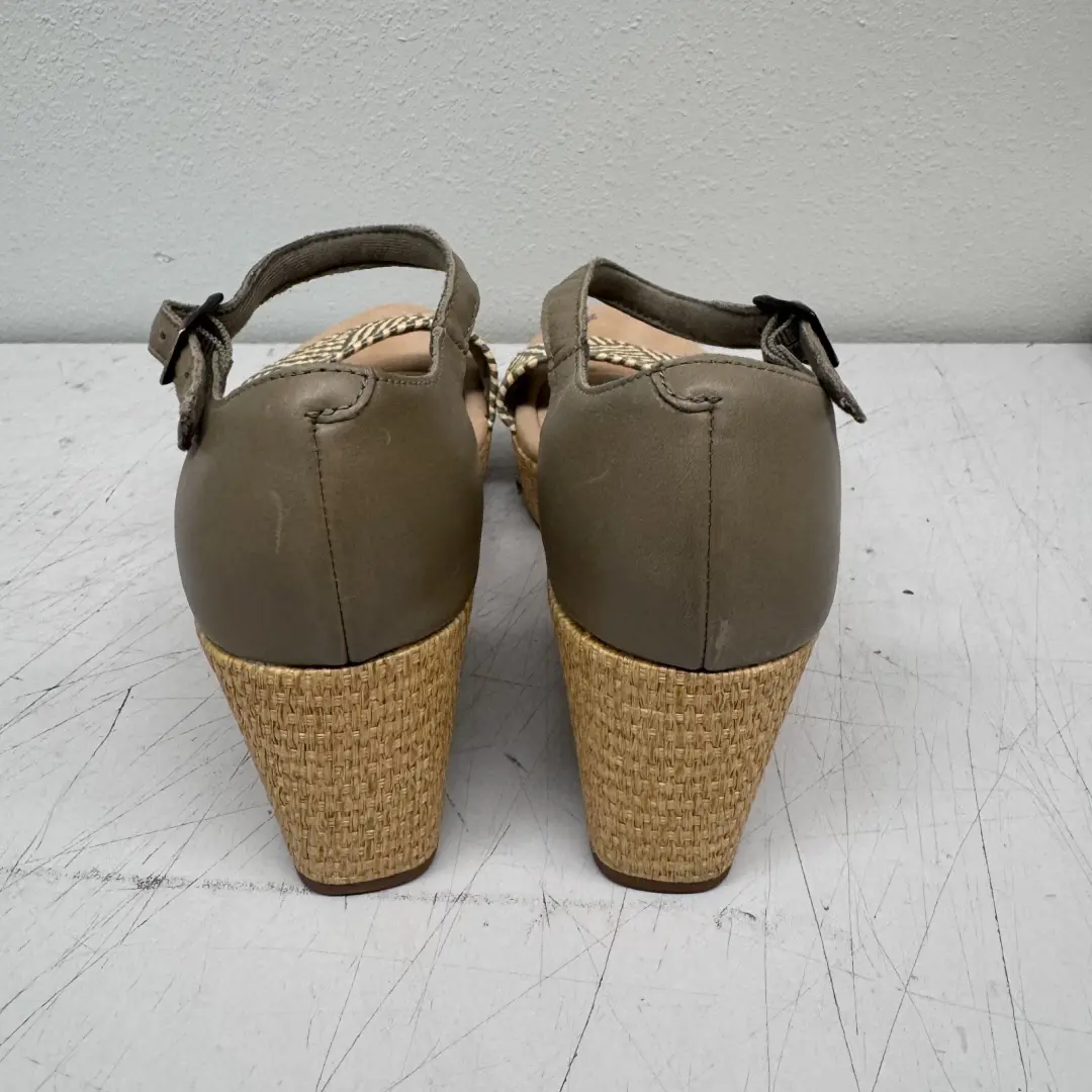 Clarks 坡跟凉鞋 US 12M 天然绑带帆布厚底全新带标签-
