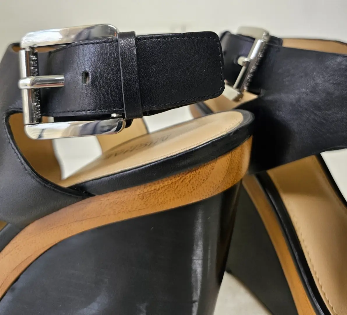 MICHAEL KORS 厚底木质楔形凉鞋黑色皮革 7.5M 码支撑-