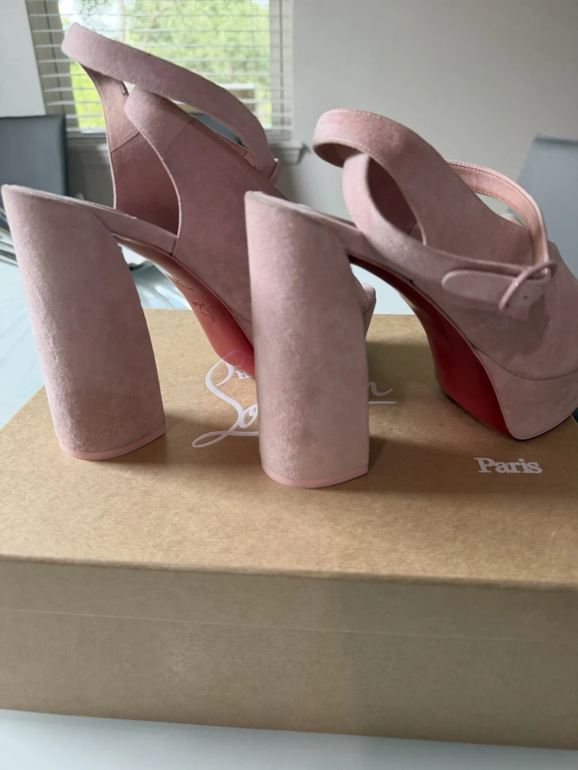 Christian Louboutin Movida Iriza 130 麂皮厚底凉鞋 Rosy 粉红色 39 码-