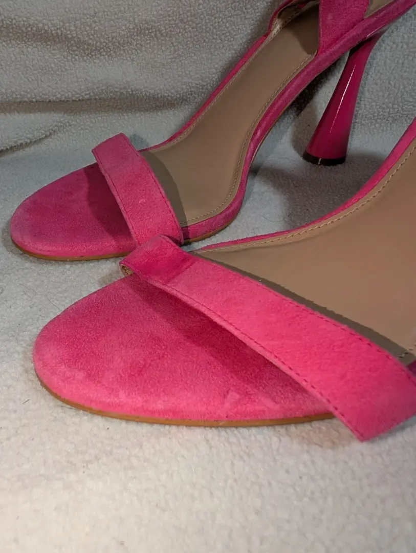 粉色麂皮绒 Peep-Toe 露跟凉鞋高跟鞋 Vince Camuto 尺寸 12 非常干净。-